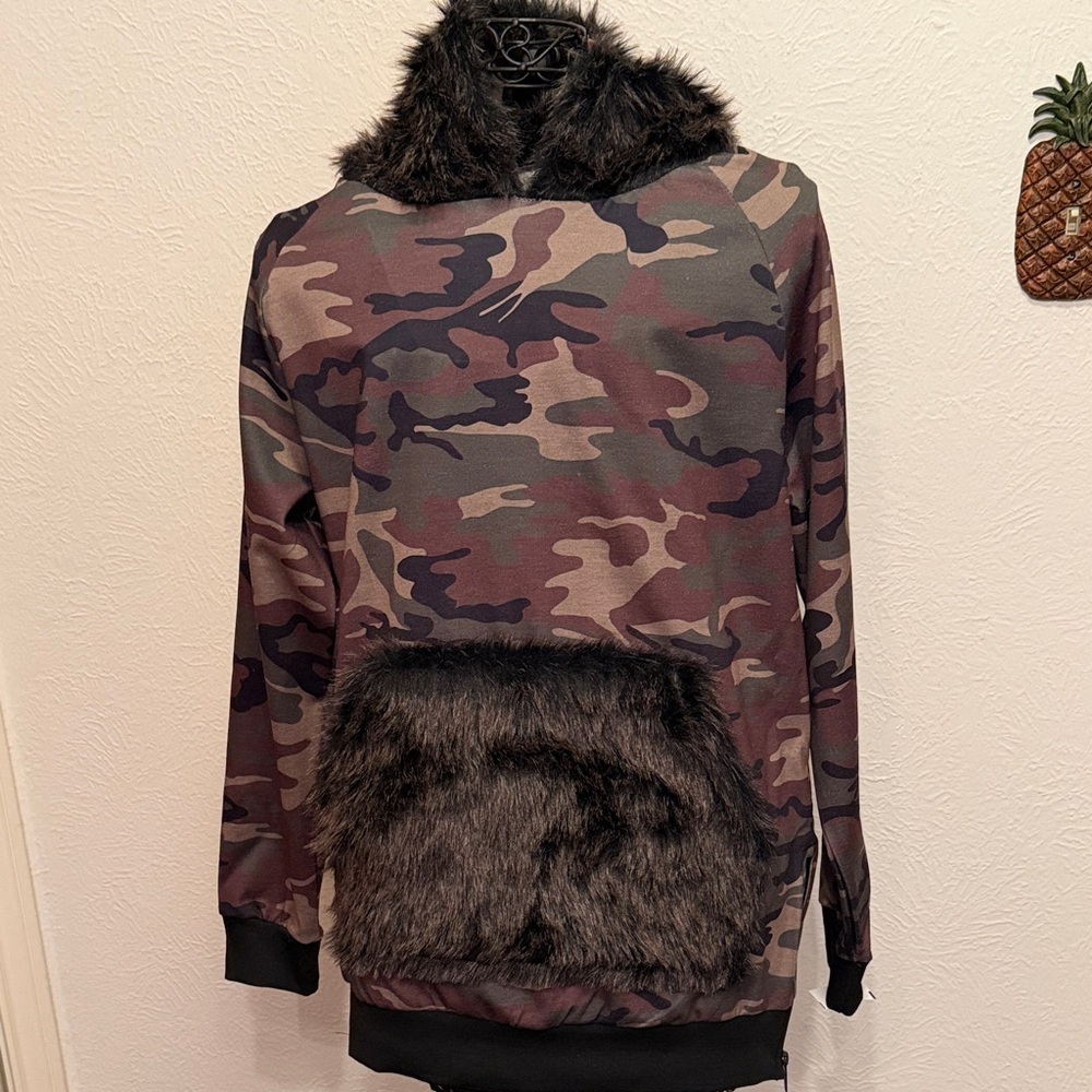 🔫🔫🔫BOGOHO🔫🔫🔫Riflessi Camo Fur-Trim Hoodie - Green & Brown Camo-medium